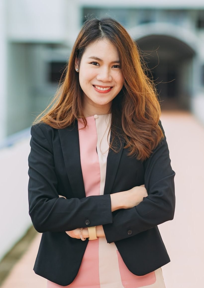 business woman looking at camera concept for leadership and successful startup millennial e1645164113814