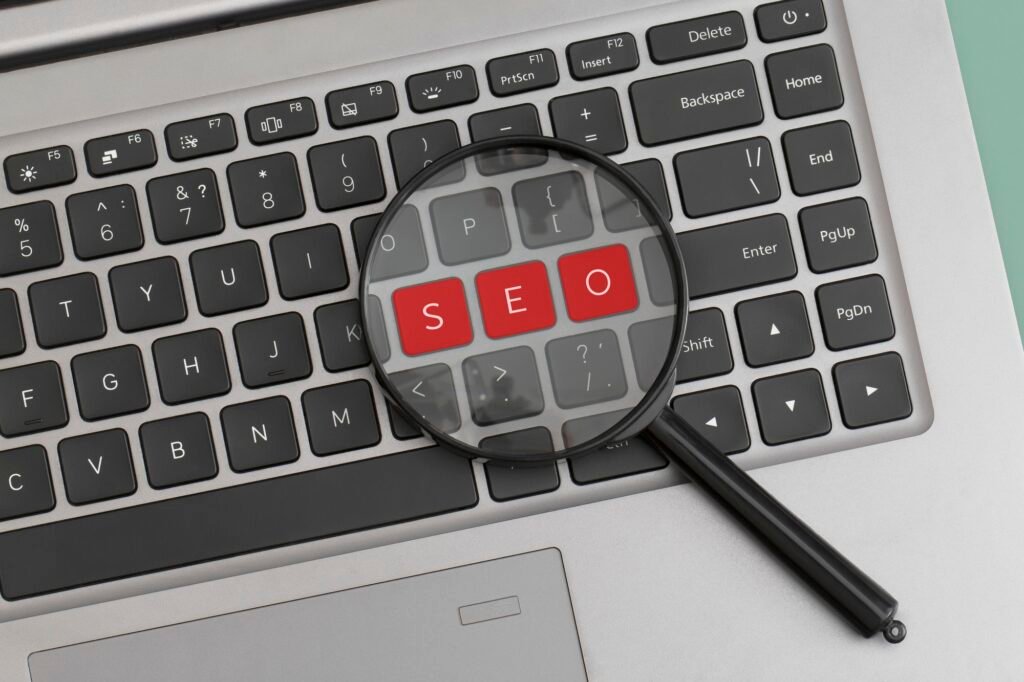 3 Ways to Transform Your Blog Into an SEO Machine buttons with the word seo on a keyboard